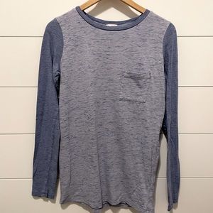 Gap Long Sleeve Tee w/Pocket - Small Tall